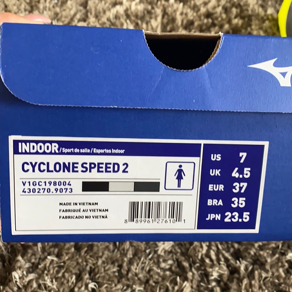 Mizuno Volleyball shoes